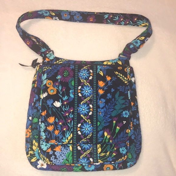 Vera Bradley Handbags - VERA BRADLEY MESSENGER CROSSBODY BAG